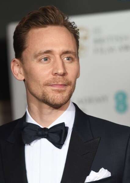 Tom Hiddleston photo
