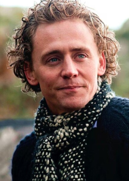 Tom Hiddleston photo