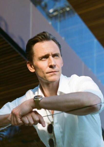Tom Hiddleston photo