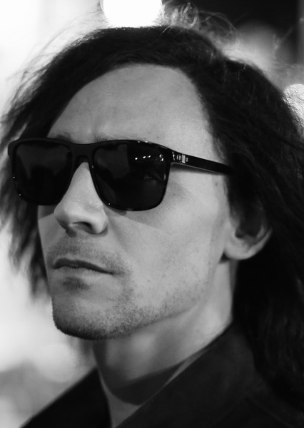 Tom Hiddleston photo