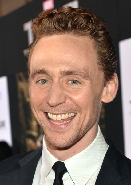 Tom Hiddleston photo