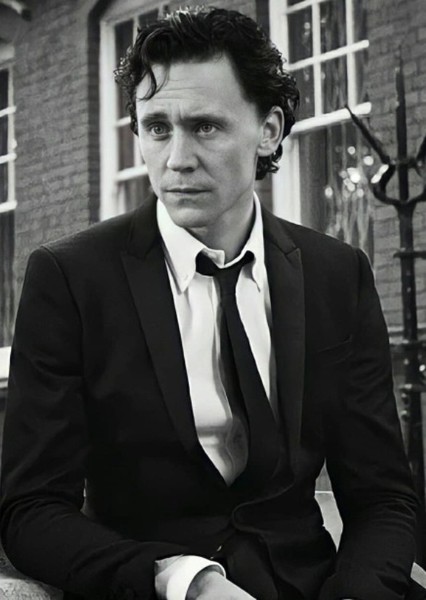 Tom Hiddleston