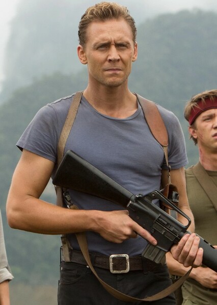 Tom Hiddleston photo