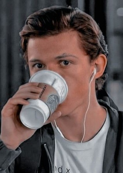 Tom Holland photo
