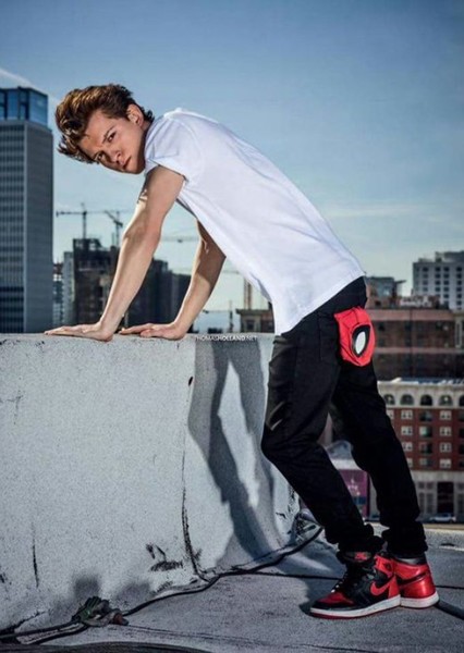 Tom Holland photo