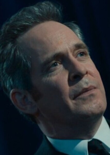 Tom Hollander photo