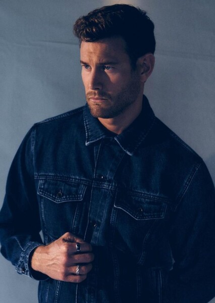 Tom Hopper photo