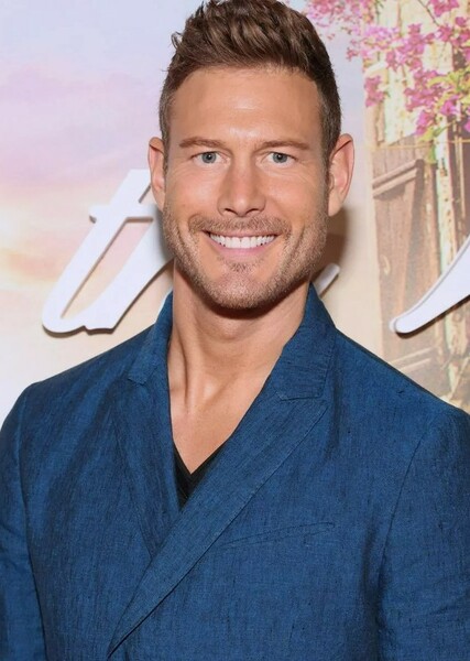Tom Hopper photo
