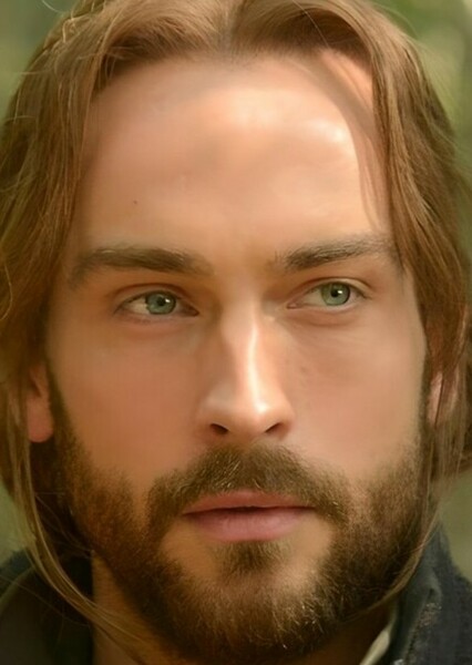Tom Mison photo