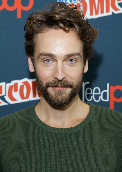 Tom Mison photo