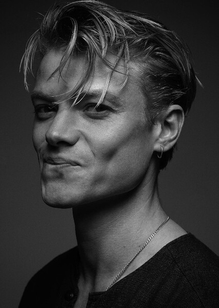 Tom Rhys Harries