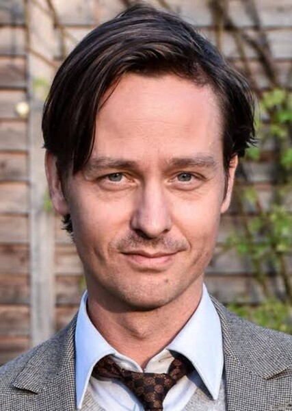 Tom Schilling