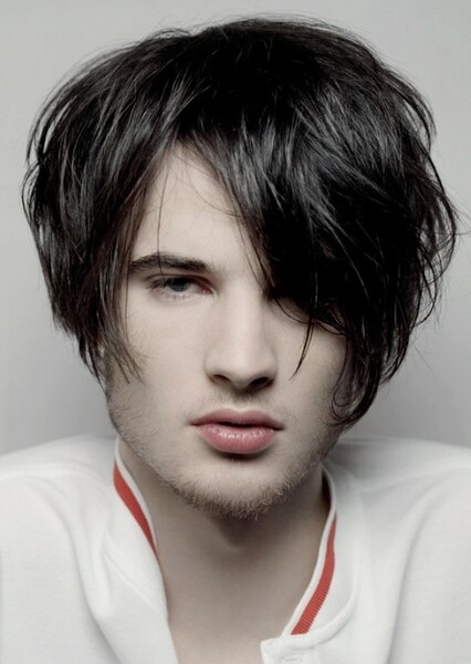 Tom Sturridge photo