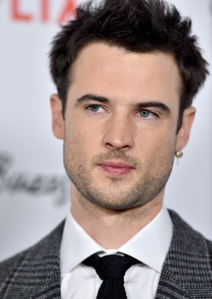 Tom Sturridge photo