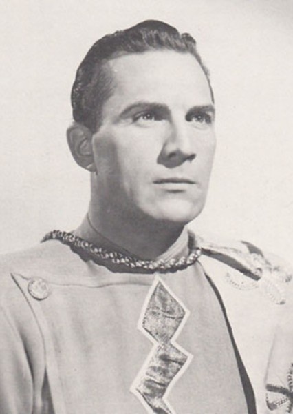 Tom Tyler photo
