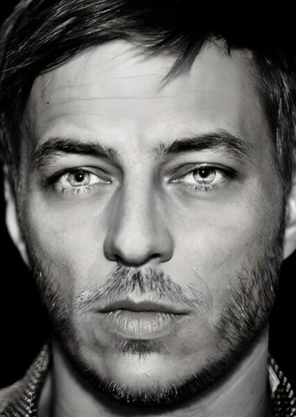 Tom Wlaschiha photo