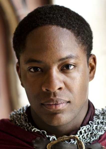 Tomiwa Edun photo