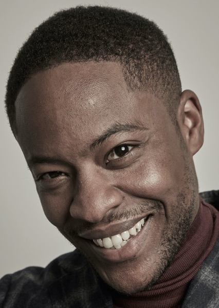 Tomiwa Edun photo