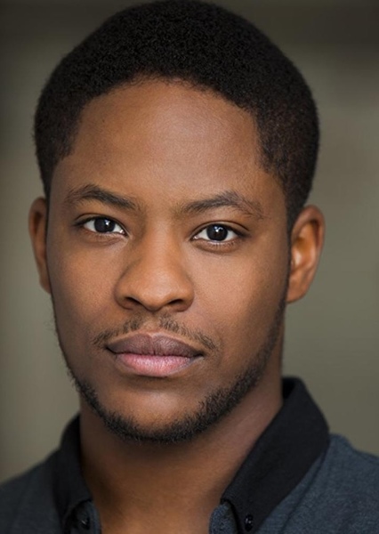 Tomiwa Edun photo