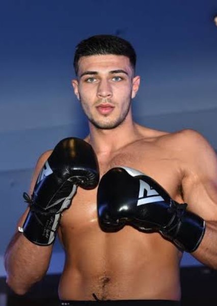 Tommy Fury photo