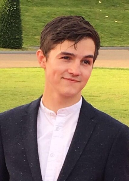 Andrew Carlton