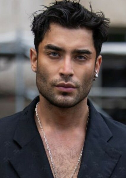 Toni Mahfud