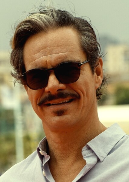 Tony Dalton photo