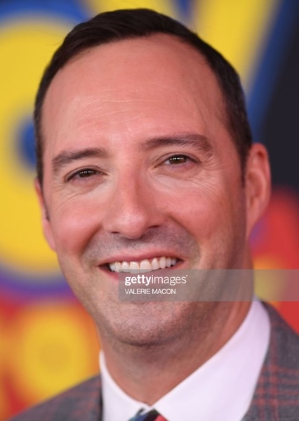 Tony Hale photo