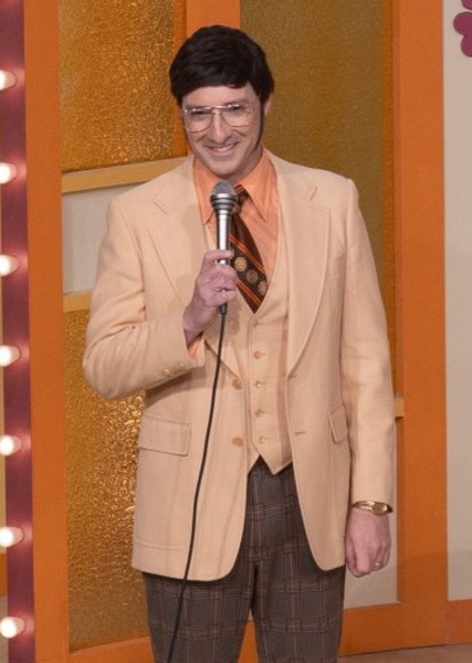Tony Hale photo