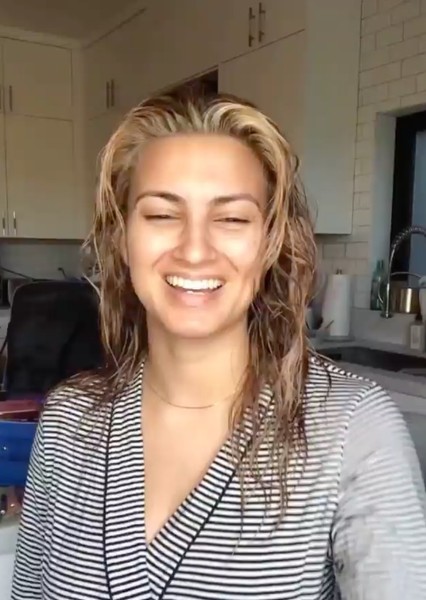 Tori Kelly photo