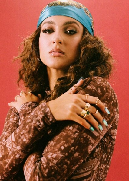 Tori Kelly photo