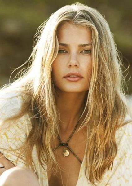 Tori Praver photo