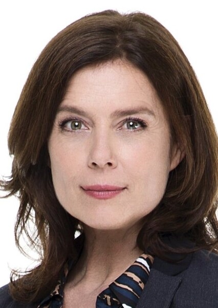 Torri Higginson photo