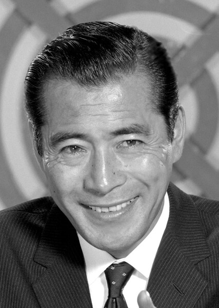 Toshirō Mifune photo