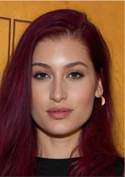 Trace Lysette photo