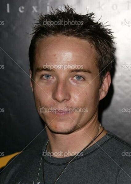 Travis Aaron Wade photo