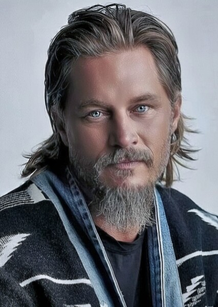 Travis Fimmel photo