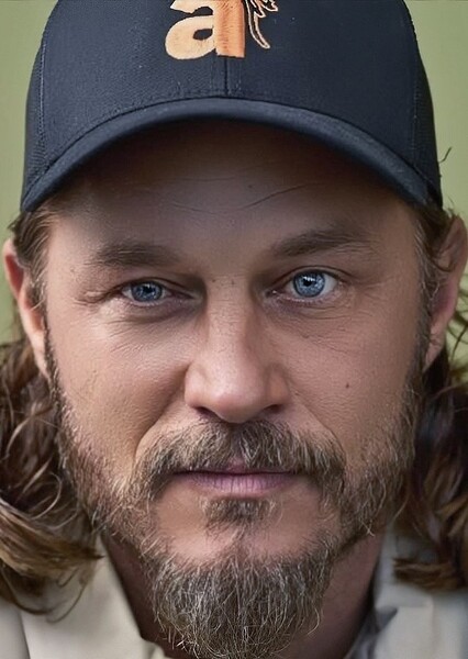 Travis Fimmel photo