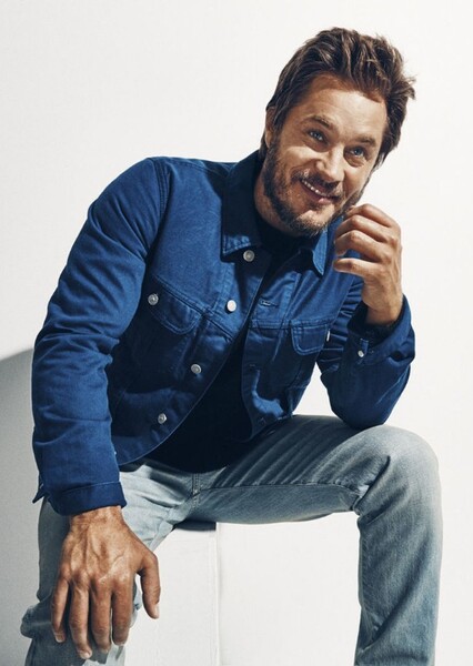 Travis Fimmel photo