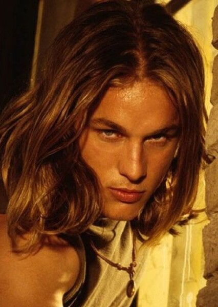 Travis Fimmel photo