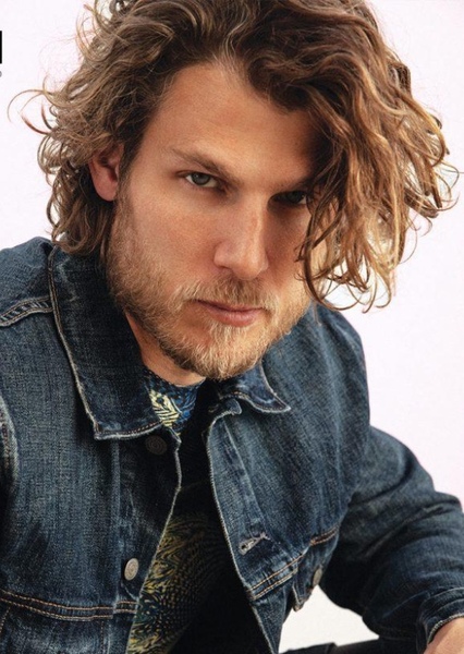 Travis Van Winkle photo