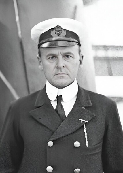 Charles Lightoller