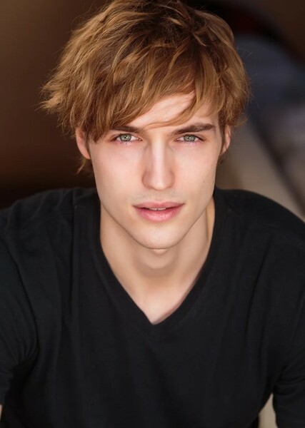 Trevor Stines photo