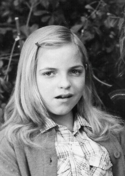 Tricia Cast Fan Casting