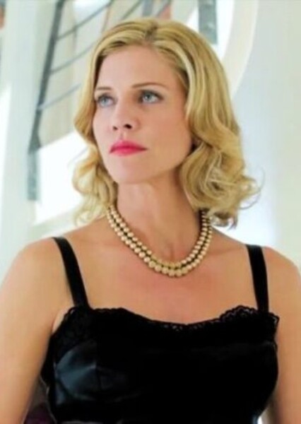 Tricia Helfer photo