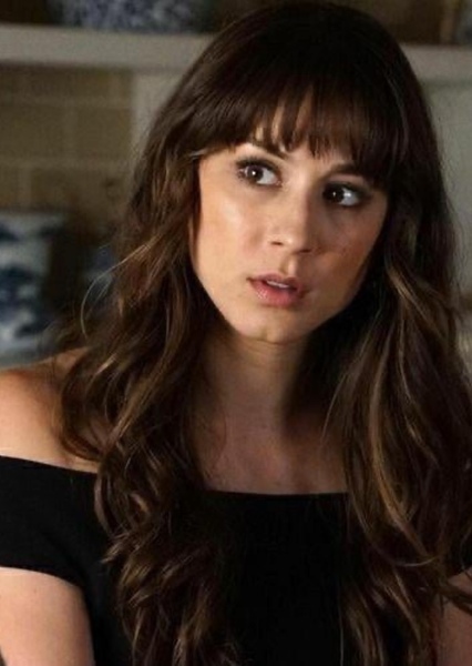 Troian Bellisario photo