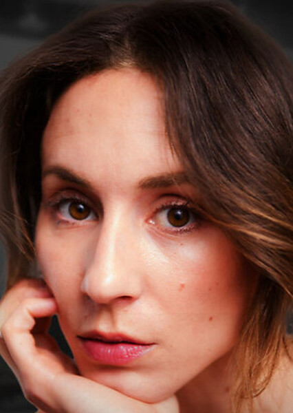 Troian Bellisario photo