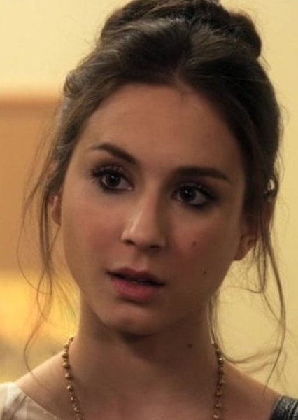 Troian Bellisario photo