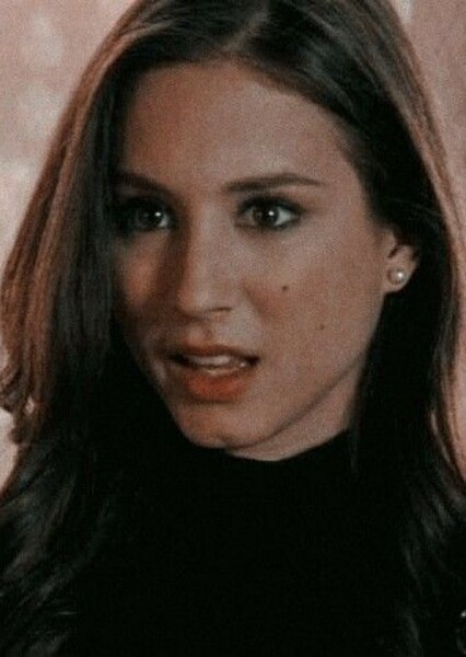 Troian Bellisario photo
