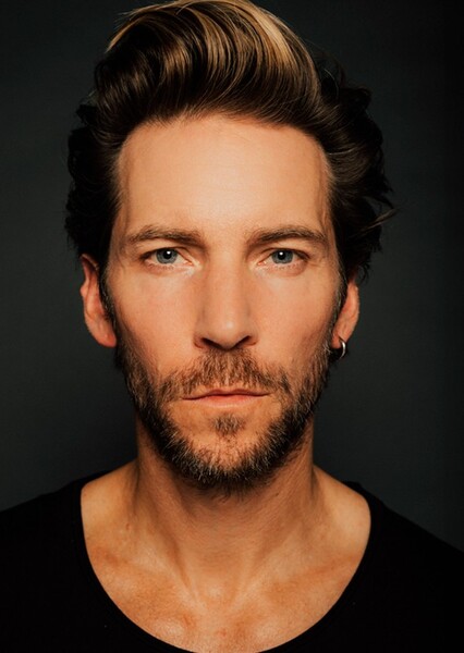 Troy Baker photo